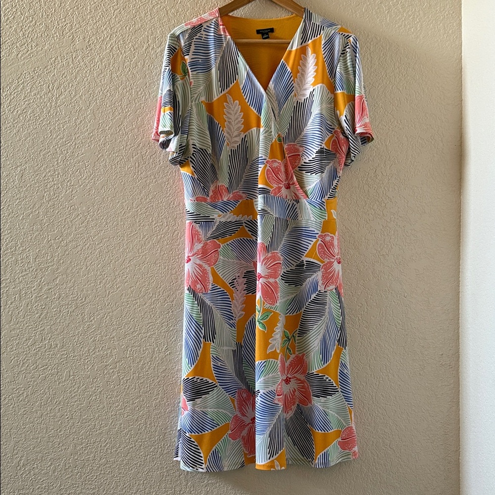Ann Taylor Factory Floral Midi Dress - Multicolor Hawaiian print and lined